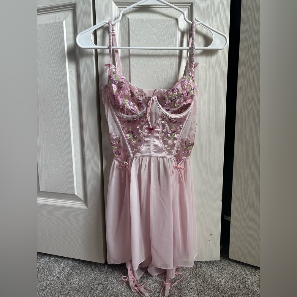For love and lemons Lavender Fields Embroidery Bustier Slip Dress size small
